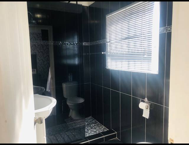 2 BEDROOM TOWNHOUSE FOR SALE IN UVONGO